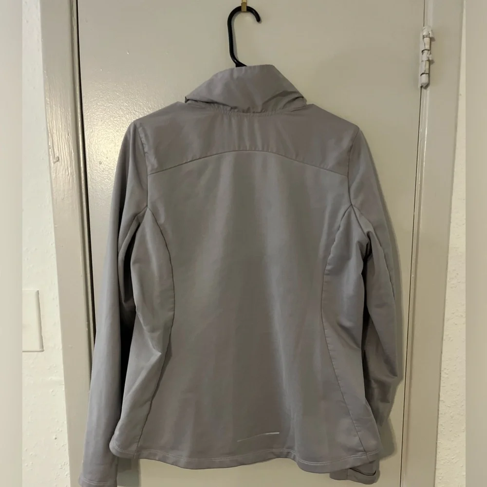 Nike Women's Therma-FIT Quilted Hybrid Running Jacket - Light Gray Size Large